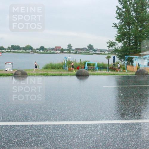 21.06.2025 - 27. Vierlanden-Triathlon H.Heesch http://msf.ph/oto/8010951 15.06.2025 13:55:56 Radfahren 1232, 1275 meine-sportfotos.de