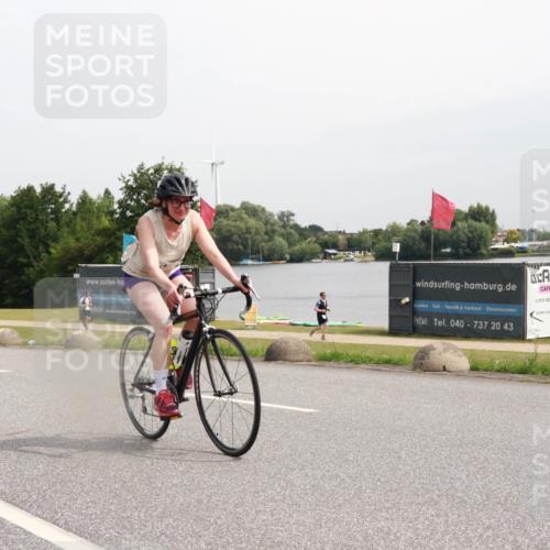 15.06.2025 - 27. Vierlanden-Triathlon H.Heesch http://msf.ph/oto/8011014 15.06.2025 11:01:43 Radfahren 537 meine-sportfotos.de