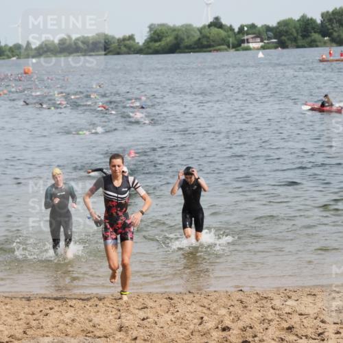 21.06.2025 - 27. Vierlanden-Triathlon MichiJ http://msf.ph/oto/8011023 15.06.2026 10:13:46 Schwimmen 490, 513, 540, 545, 585, 622 meine-sportfotos.de