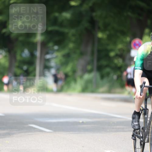 15.06.2025 - 7 Türme Triathlon Yannick Fuchs http://msf.ph/oto/8011027 15.06.2025 13:25:57 Radfahren 294, 769, 855, 887, 939, 955 meine-sportfotos.de