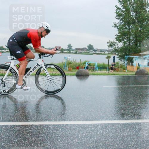 21.06.2025 - 27. Vierlanden-Triathlon H.Heesch http://msf.ph/oto/8011029 15.06.2025 13:56:14 Radfahren 1246, 1252, 1281 meine-sportfotos.de