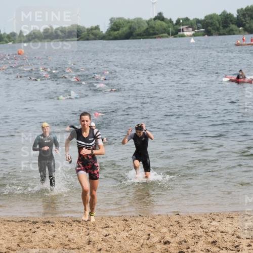 21.06.2025 - 27. Vierlanden-Triathlon MichiJ http://msf.ph/oto/8011033 15.06.2026 10:13:46 Schwimmen 490, 513, 540, 545, 585, 622 meine-sportfotos.de
