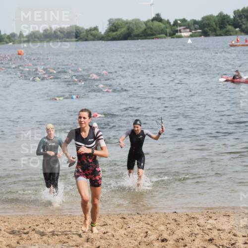21.06.2025 - 27. Vierlanden-Triathlon MichiJ http://msf.ph/oto/8011050 15.06.2026 10:13:47 Schwimmen 490, 513, 540, 545, 585, 622 meine-sportfotos.de