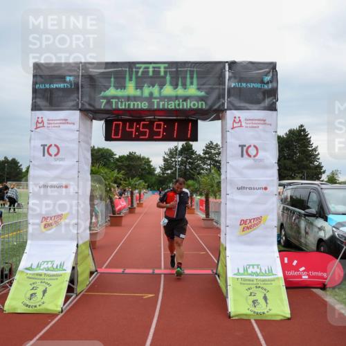 15.06.2025 - 7 Türme Triathlon Michael Strokosch http://msf.ph/oto/8011101 15.06.2025 14:59:10 Ziel  meine-sportfotos.de