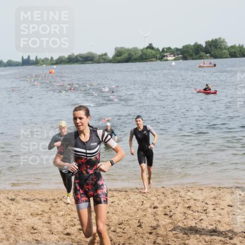 21.06.2025 - 27. Vierlanden-Triathlon MichiJ http://msf.ph/oto/8011111 15.06.2026 10:13:49 Schwimmen 490, 513, 540, 622 meine-sportfotos.de