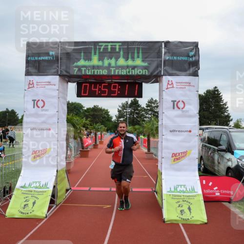 15.06.2025 - 7 Türme Triathlon Michael Strokosch http://msf.ph/oto/8011118 15.06.2025 14:59:11 Ziel  meine-sportfotos.de