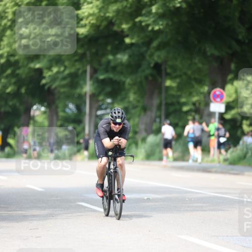 15.06.2025 - 7 Türme Triathlon Yannick Fuchs http://msf.ph/oto/8011165 15.06.2025 13:26:00 Radfahren 294, 855, 887, 939, 955 meine-sportfotos.de