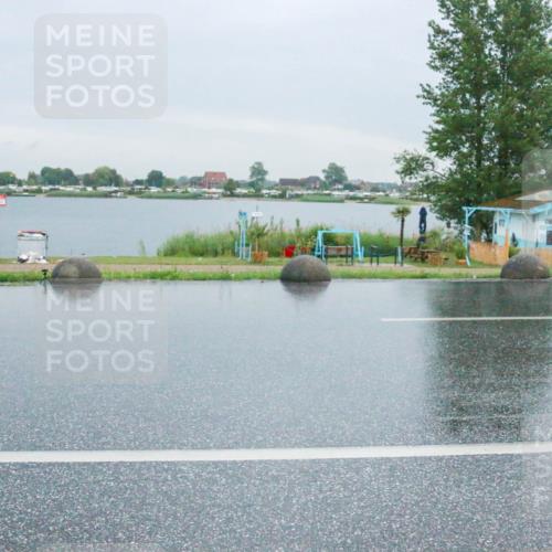 21.06.2025 - 27. Vierlanden-Triathlon H.Heesch http://msf.ph/oto/8011180 15.06.2025 13:56:42 Radfahren 1273, 1300 meine-sportfotos.de