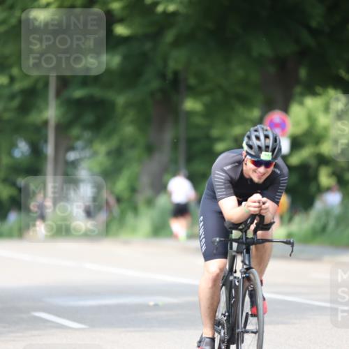 15.06.2025 - 7 Türme Triathlon Yannick Fuchs http://msf.ph/oto/8011195 15.06.2025 13:26:01 Radfahren 294, 887, 939, 955 meine-sportfotos.de