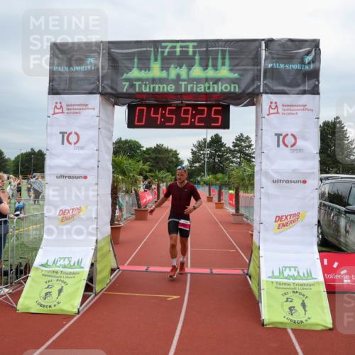 15.06.2025 - 7 Türme Triathlon Michael Strokosch http://msf.ph/oto/8011202 15.06.2025 14:59:24 Ziel 334 meine-sportfotos.de