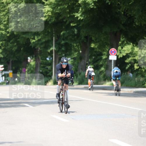 15.06.2025 - 7 Türme Triathlon Yannick Fuchs http://msf.ph/oto/8011224 15.06.2025 12:45:32 Radfahren 245, 363, 439, 551 meine-sportfotos.de