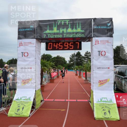 15.06.2025 - 7 Türme Triathlon Michael Strokosch http://msf.ph/oto/8011281 15.06.2025 14:59:57 Ziel 587 meine-sportfotos.de