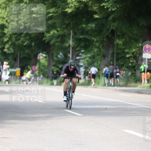 15.06.2025 - 7 Türme Triathlon Yannick Fuchs http://msf.ph/oto/8011326 15.06.2025 13:26:04 Radfahren 294, 887, 955 meine-sportfotos.de