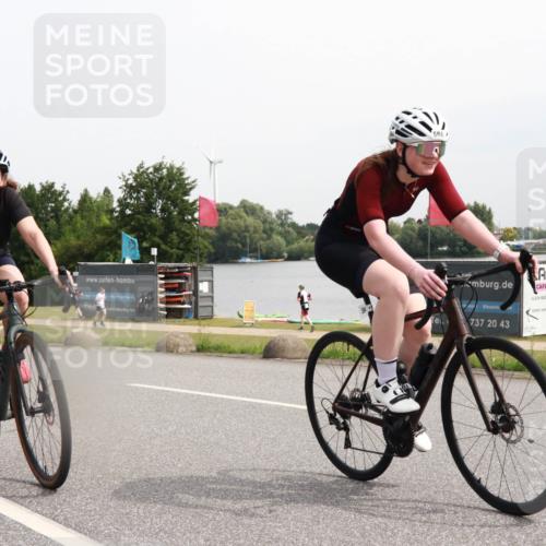 15.06.2025 - 27. Vierlanden-Triathlon H.Heesch http://msf.ph/oto/8011332 15.06.2025 11:02:50 Radfahren 510, 519, 522, 532, 594, 628, 634, 639, 725, 735 meine-sportfotos.de