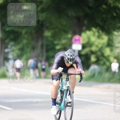 15.06.2025 - 7 Türme Triathlon Yannick Fuchs http://msf.ph/oto/8011379 15.06.2025 13:26:05 Radfahren 294, 887, 955 meine-sportfotos.de