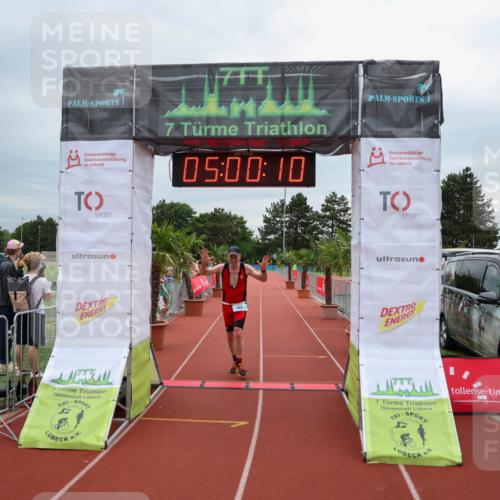 15.06.2025 - 7 Türme Triathlon Michael Strokosch http://msf.ph/oto/8011383 15.06.2025 15:00:10 Ziel 600 meine-sportfotos.de