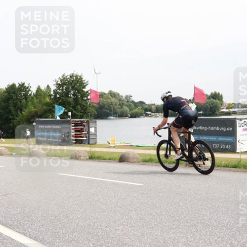 15.06.2025 - 27. Vierlanden-Triathlon H.Heesch http://msf.ph/oto/8011401 15.06.2025 11:03:04 Radfahren 49, 626, 712, 736 meine-sportfotos.de