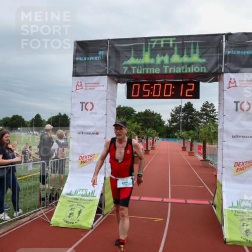 15.06.2025 - 7 Türme Triathlon Michael Strokosch http://msf.ph/oto/8011410 15.06.2025 15:00:12 Ziel 600 meine-sportfotos.de