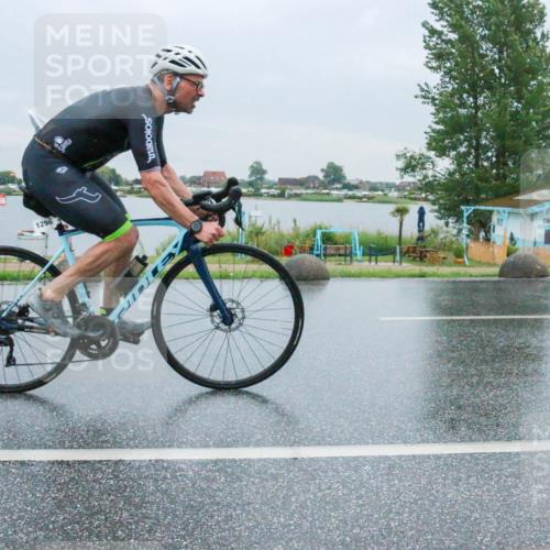 21.06.2025 - 27. Vierlanden-Triathlon H.Heesch http://msf.ph/oto/8011411 15.06.2025 13:59:24 Radfahren 1244, 1274, 1296 meine-sportfotos.de