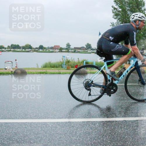 21.06.2025 - 27. Vierlanden-Triathlon H.Heesch http://msf.ph/oto/8011416 15.06.2025 13:59:24 Radfahren 1244, 1274, 1296 meine-sportfotos.de