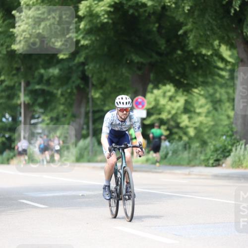 15.06.2025 - 7 Türme Triathlon Yannick Fuchs http://msf.ph/oto/8011461 15.06.2025 13:26:09 Radfahren  meine-sportfotos.de