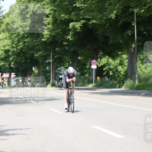 15.06.2025 - 7 Türme Triathlon Yannick Fuchs http://msf.ph/oto/8011476 15.06.2025 12:45:44 Radfahren 236, 242, 318, 370, 414 meine-sportfotos.de