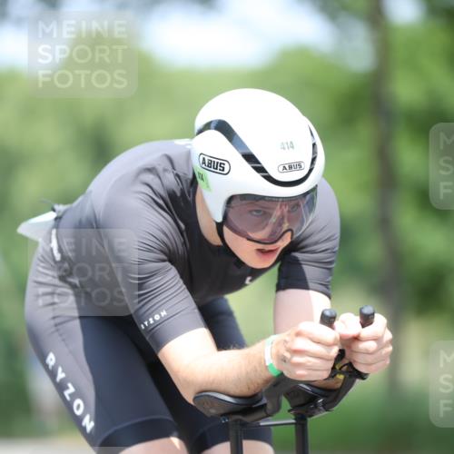 15.06.2025 - 7 Türme Triathlon Yannick Fuchs http://msf.ph/oto/8011502 15.06.2025 12:45:45 Radfahren 236, 242, 318, 370, 414 meine-sportfotos.de