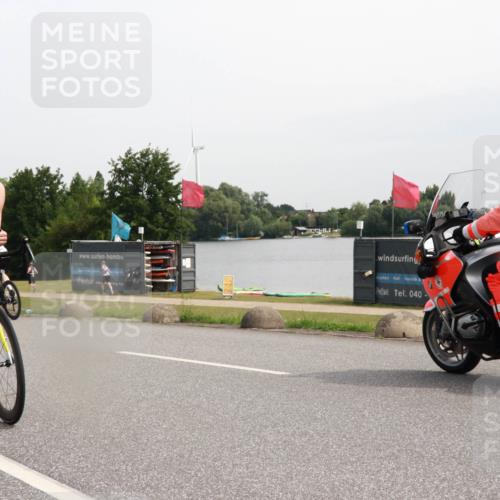 15.06.2025 - 27. Vierlanden-Triathlon H.Heesch http://msf.ph/oto/8011518 15.06.2025 11:03:36 Radfahren 159, 210, 715 meine-sportfotos.de
