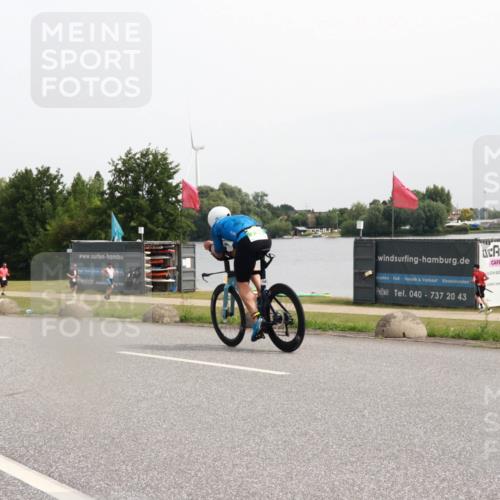 15.06.2025 - 27. Vierlanden-Triathlon H.Heesch http://msf.ph/oto/8011550 15.06.2025 11:03:42 Radfahren 159, 715, 730 meine-sportfotos.de