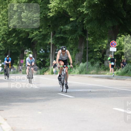 15.06.2025 - 7 Türme Triathlon Yannick Fuchs http://msf.ph/oto/8011561 15.06.2025 13:26:18 Radfahren 608, 673 meine-sportfotos.de