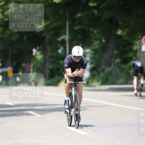 15.06.2025 - 7 Türme Triathlon Yannick Fuchs http://msf.ph/oto/8011631 15.06.2025 12:45:52 Radfahren 291, 318 meine-sportfotos.de