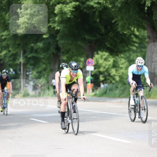 15.06.2025 - 7 Türme Triathlon Yannick Fuchs http://msf.ph/oto/8011681 15.06.2025 13:26:31 Radfahren 244, 506, 719, 1156 meine-sportfotos.de