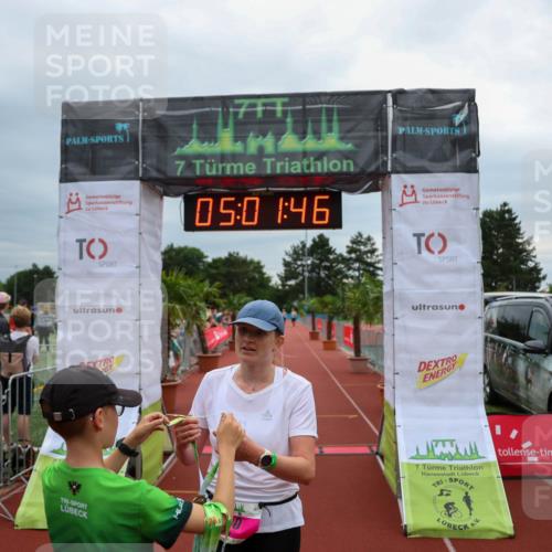15.06.2025 - 7 Türme Triathlon Michael Strokosch http://msf.ph/oto/8011705 15.06.2025 15:01:45 Ziel 290 meine-sportfotos.de