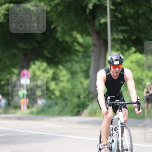15.06.2025 - 7 Türme Triathlon Yannick Fuchs http://msf.ph/oto/8011713 15.06.2025 13:26:32 Radfahren 244, 506, 719, 1156 meine-sportfotos.de