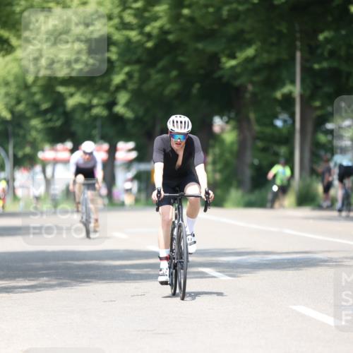 15.06.2025 - 7 Türme Triathlon Yannick Fuchs http://msf.ph/oto/8011723 15.06.2025 12:46:11 Radfahren 489, 501 meine-sportfotos.de