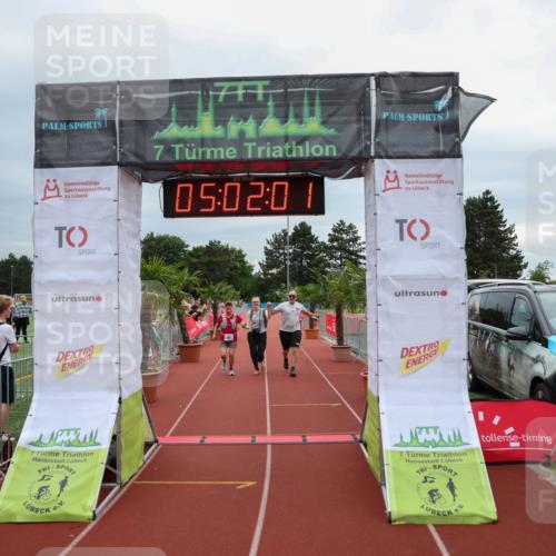 15.06.2025 - 7 Türme Triathlon Michael Strokosch http://msf.ph/oto/8011750 15.06.2025 15:02:01 Ziel 532 meine-sportfotos.de