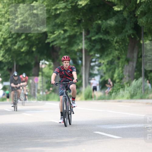 15.06.2025 - 7 Türme Triathlon Yannick Fuchs http://msf.ph/oto/8011824 15.06.2025 13:26:39 Radfahren 400, 667, 719 meine-sportfotos.de