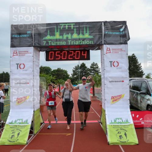 15.06.2025 - 7 Türme Triathlon Michael Strokosch http://msf.ph/oto/8011844 15.06.2025 15:02:04 Ziel 532 meine-sportfotos.de