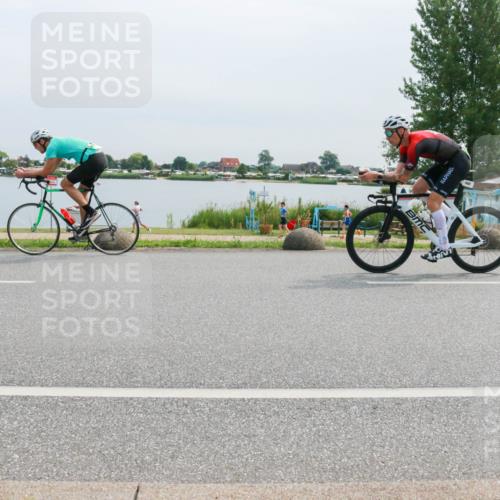 15.06.2025 - 27. Vierlanden-Triathlon H.Heesch http://msf.ph/oto/8011895 15.06.2025 11:05:10 Radfahren 231, 246, 588, 692, 733 meine-sportfotos.de