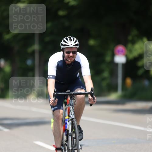 15.06.2025 - 7 Türme Triathlon Yannick Fuchs http://msf.ph/oto/8011903 15.06.2025 12:46:22 Radfahren 412, 477, 566 meine-sportfotos.de