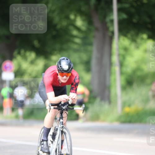 15.06.2025 - 7 Türme Triathlon Yannick Fuchs http://msf.ph/oto/8011922 15.06.2025 13:26:43 Radfahren 400, 667, 1071, 1153 meine-sportfotos.de