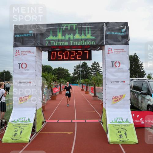 15.06.2025 - 7 Türme Triathlon Michael Strokosch http://msf.ph/oto/8011923 15.06.2025 15:02:27 Ziel 491 meine-sportfotos.de