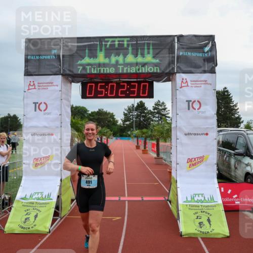 15.06.2025 - 7 Türme Triathlon Michael Strokosch http://msf.ph/oto/8012060 15.06.2025 15:02:30 Ziel 491 meine-sportfotos.de
