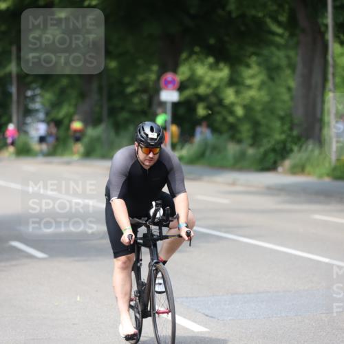 15.06.2025 - 7 Türme Triathlon Yannick Fuchs http://msf.ph/oto/8012077 15.06.2025 13:26:53 Radfahren 672, 760, 998, 1071 meine-sportfotos.de