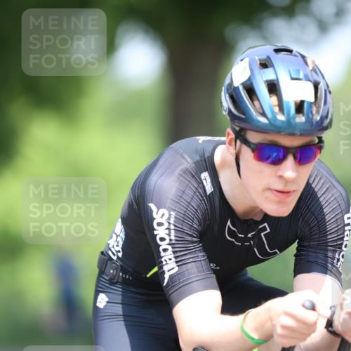 15.06.2025 - 7 Türme Triathlon Yannick Fuchs http://msf.ph/oto/8012111 15.06.2025 12:46:29 Radfahren 317, 504, 566, 605, 609 meine-sportfotos.de
