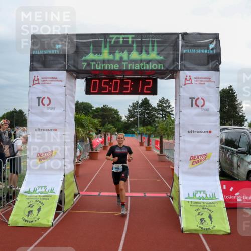 15.06.2025 - 7 Türme Triathlon Michael Strokosch http://msf.ph/oto/8012117 15.06.2025 15:03:12 Ziel 401 meine-sportfotos.de