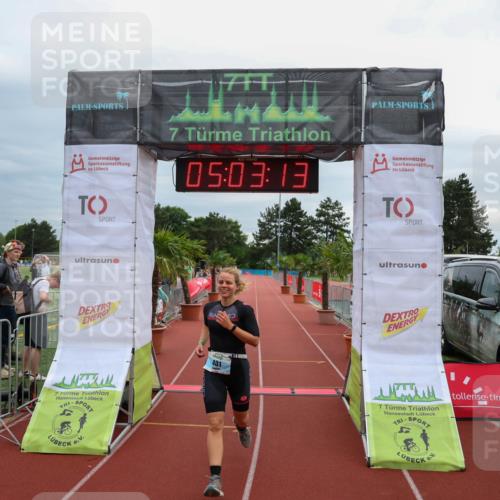 15.06.2025 - 7 Türme Triathlon Michael Strokosch http://msf.ph/oto/8012136 15.06.2025 15:03:12 Ziel 401 meine-sportfotos.de