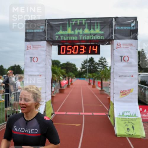 15.06.2025 - 7 Türme Triathlon Michael Strokosch http://msf.ph/oto/8012191 15.06.2025 15:03:13 Ziel 401 meine-sportfotos.de