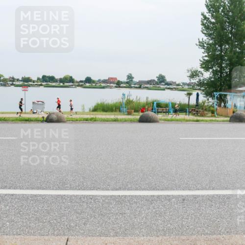 15.06.2025 - 27. Vierlanden-Triathlon H.Heesch http://msf.ph/oto/8012230 15.06.2025 11:06:13 Radfahren 206, 220, 223, 697, 705, 760 meine-sportfotos.de