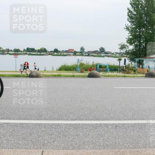 15.06.2025 - 27. Vierlanden-Triathlon H.Heesch http://msf.ph/oto/8012240 15.06.2025 11:06:13 Radfahren 206, 220, 223, 697, 705, 760 meine-sportfotos.de